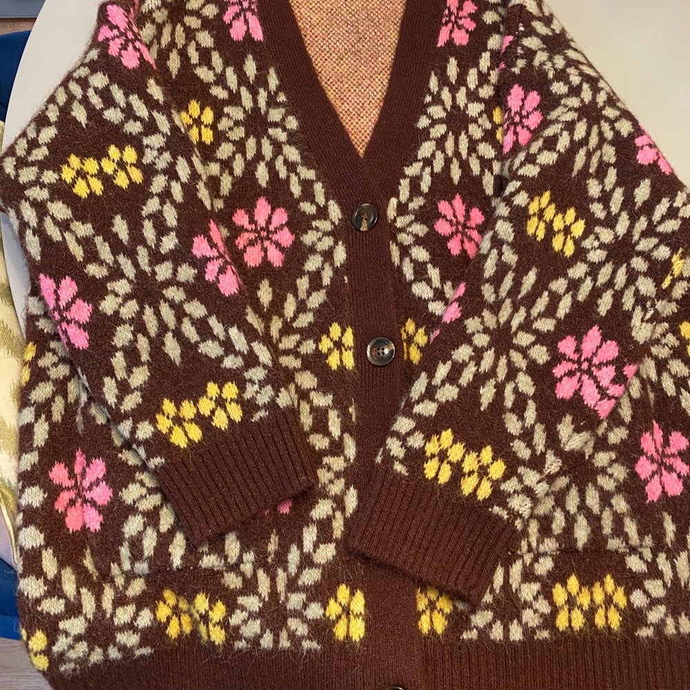 Zara cardigan size M